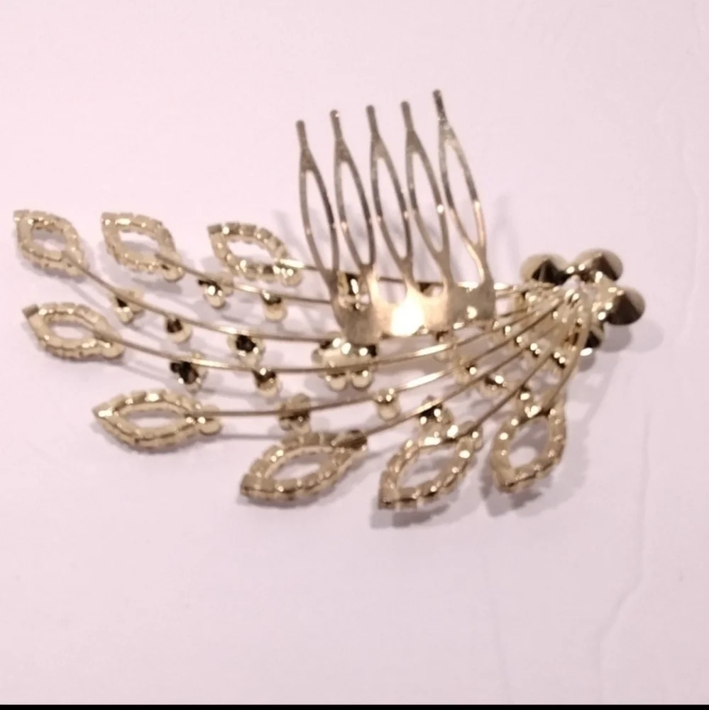 Crystal Hair Comb NWOT